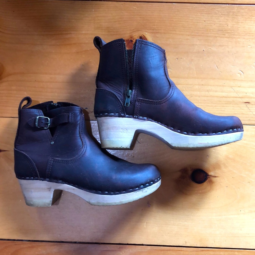 No. 6 clog boots size 39